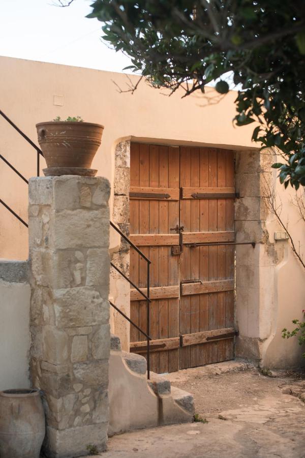 Παραδοσιακή Κατοικία Μαργαρίτες Exterior photo